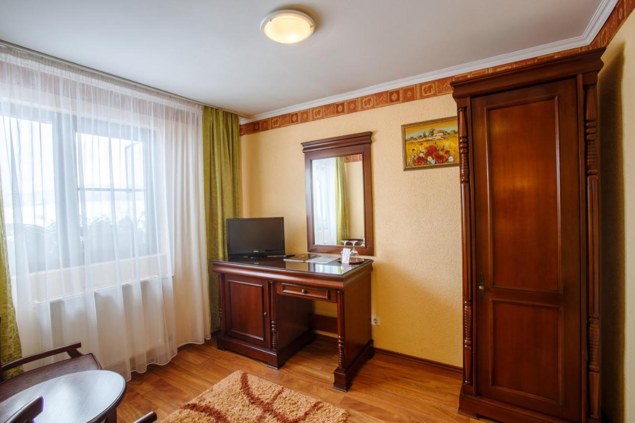 Domeniul Dracula Danes Hotel Kültér fotó
