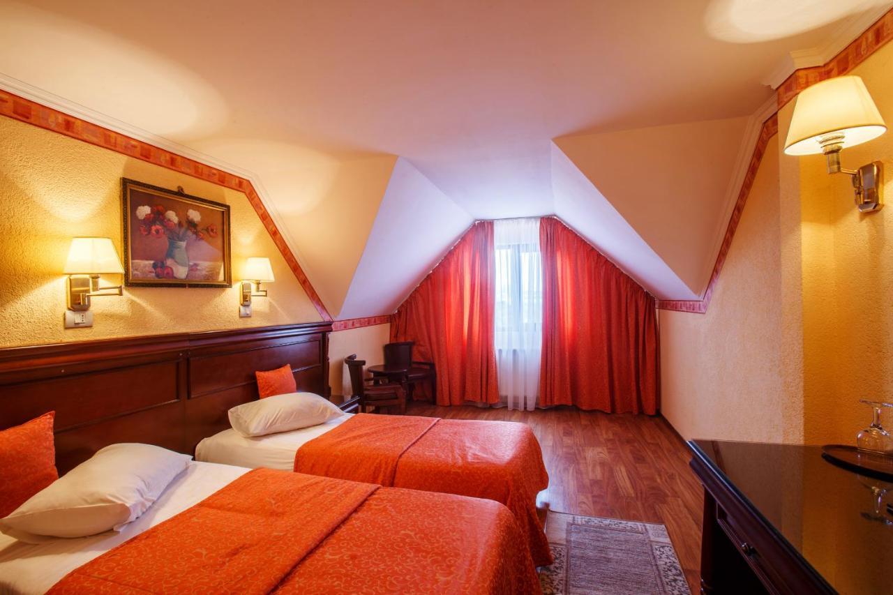 Domeniul Dracula Danes Hotel Kültér fotó