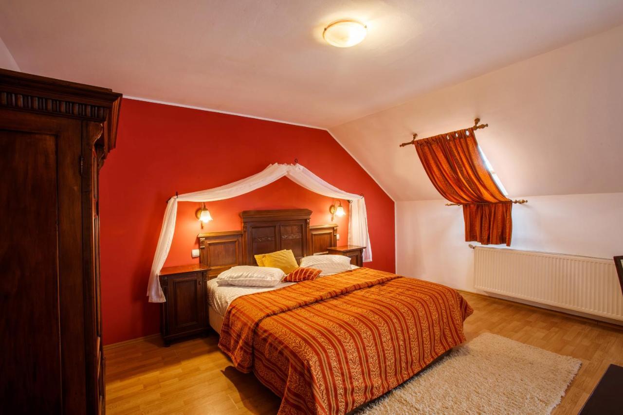 Domeniul Dracula Danes Hotel Kültér fotó